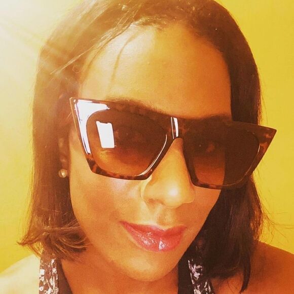 NWOT Sunglasses - Picture 6 of 6